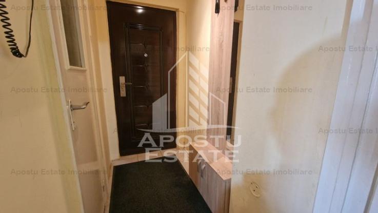 Apartament cu 3 camere, centrala proprie, zona Dacia