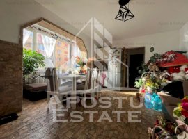 Apartament cu 3 camere, etaj intermediar, zona Dambovita