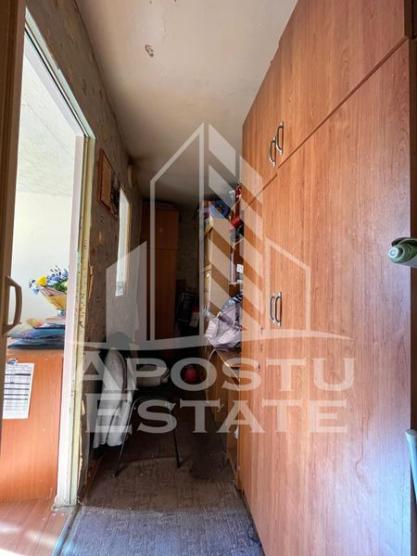 Apartament cu 2 camere, decomandat, in zona Buziasului