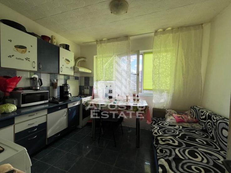 Apartament cu 2 camere, decomandat, in zona Buziasului