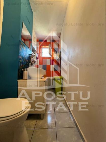 Apartament cu 4 camere, centrala proprie, zona Spitalul Judetean