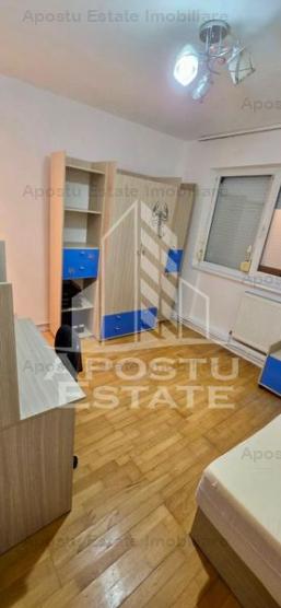 Apartament 4 camere,centrala proprie,zona Circumvalatiunii