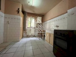 Apartament cu 3 camere, 2 bai, centrala proprie, zona Girocului