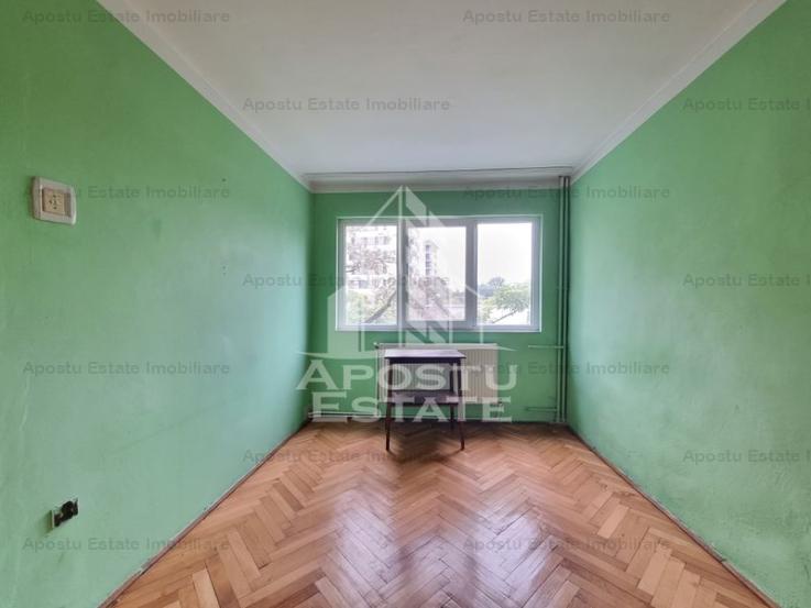 Apartament 2 camere, centrala proprie, etaj intermediar, Iulius Mall