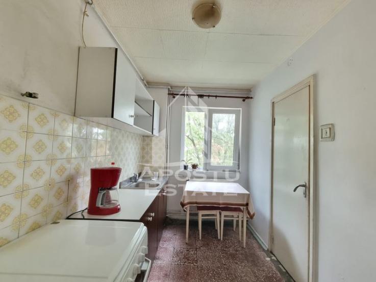 Apartament 2 camere, centrala proprie, etaj intermediar, Iulius Mall