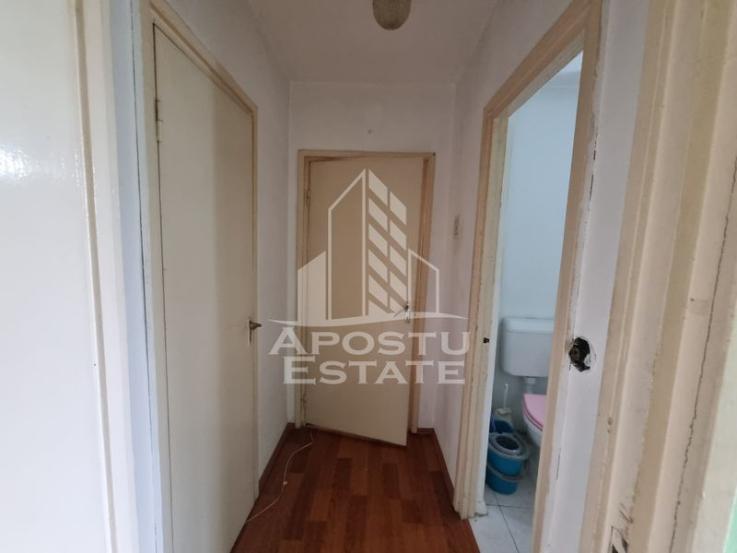 Apartament 2 camere, centrala proprie, etaj intermediar, Iulius Mall