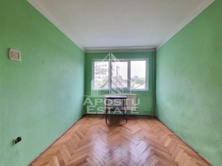 Apartament 2 camere, centrala proprie, etaj intermediar, Iulius Mall