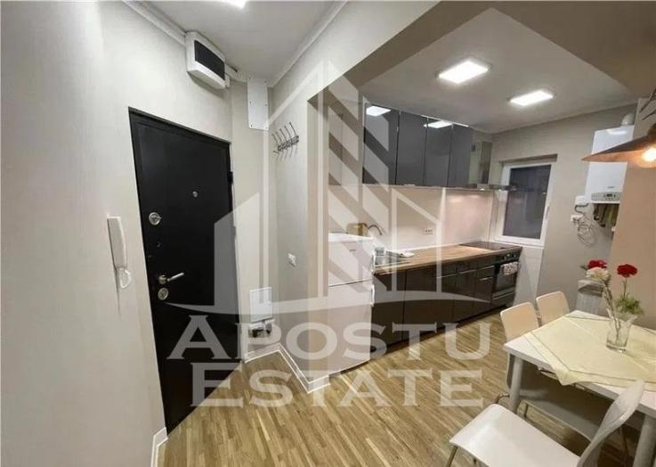 Apartament cu 3 camere, decomandat ,situat in zona Spitalul Judetean