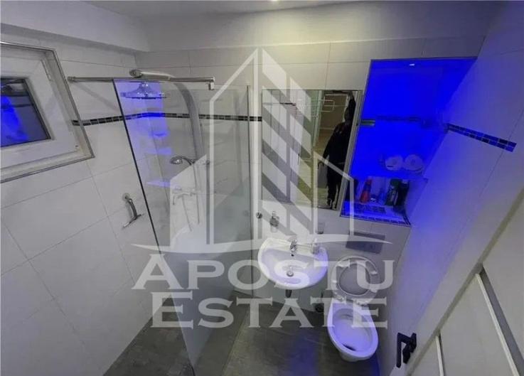 Apartament cu 3 camere, decomandat ,situat in zona Spitalul Judetean