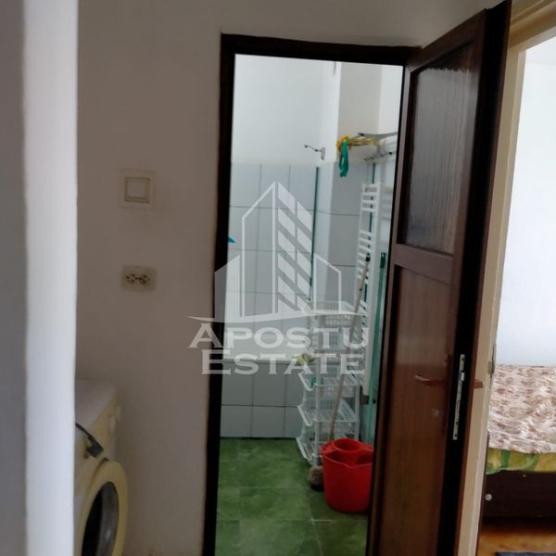 Apartament 3 camere, decomandat cu centrala proprie langa Medicina