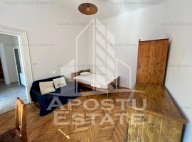 Apartament renovat complet in cladire reabilitata, Piata Unirii