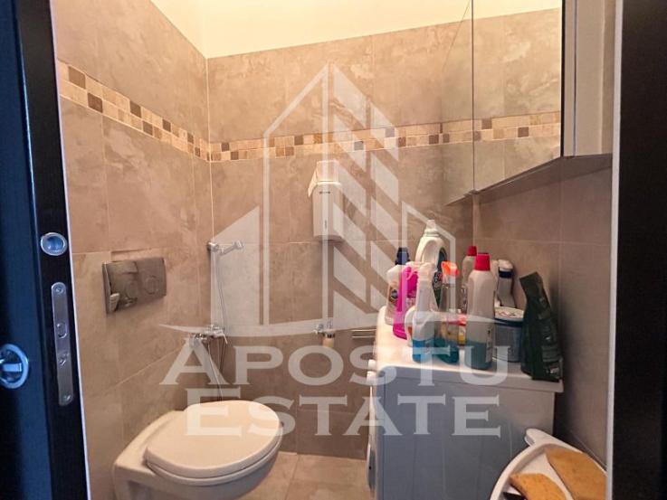 Apartament 3 camere decomandat, pod reabilitat langa Piata Iosefin.