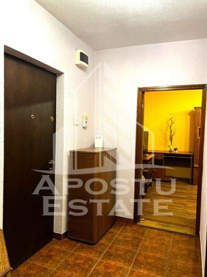 Apartament 2 camere decomandat Zona Banu Maracine