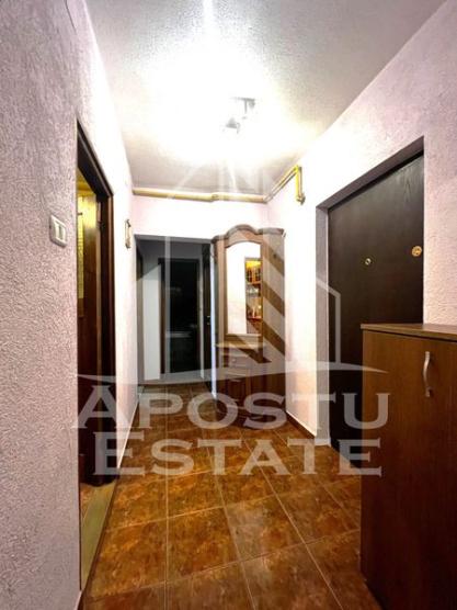 Apartament 2 camere decomandat Zona Banu Maracine