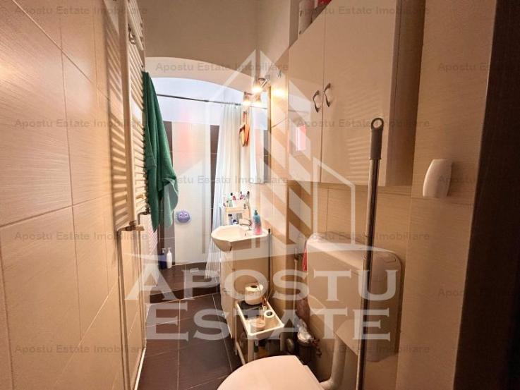 Apartament 3 camere, in cladire reabilitata in Piata Libertatii