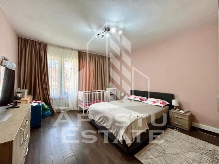 Apartament 3 camere, in cladire reabilitata in Piata Libertatii