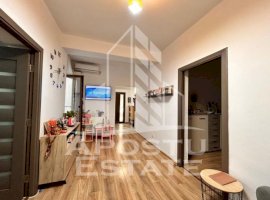 Apartament 3 camere, complet renovat la curte comuna in zona Centrala