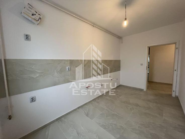 Apartamente cu 2 camere decomandat, la parter cu balcon zona Braytim.