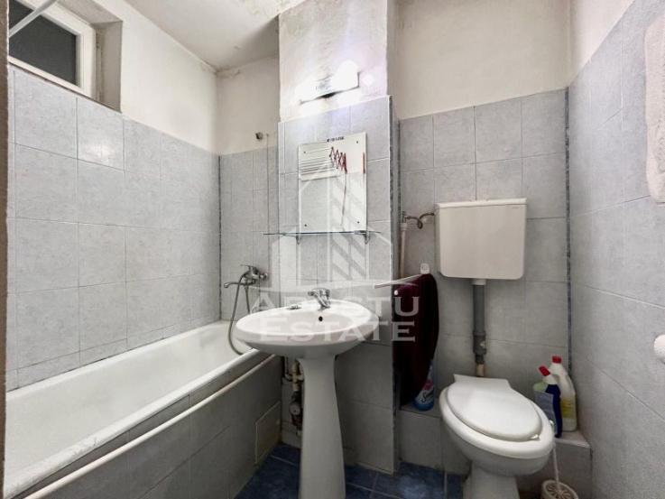 Apartament cu 2 camere, etaj intermediar in Iosefin langa Pompieri.