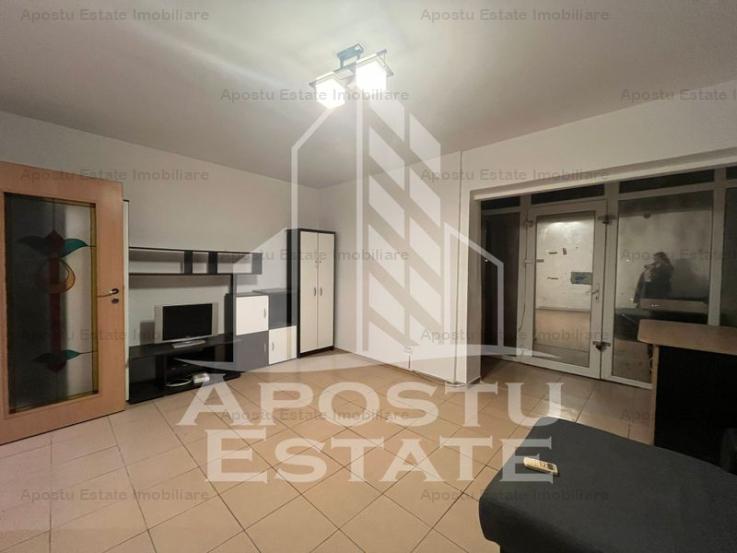 Apartament cu 2 camere, decomandat, situat in zona Girocului