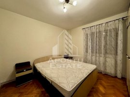 Apartament 4 camere, 2 bai, centrala proprie, situat in zona de Nord.