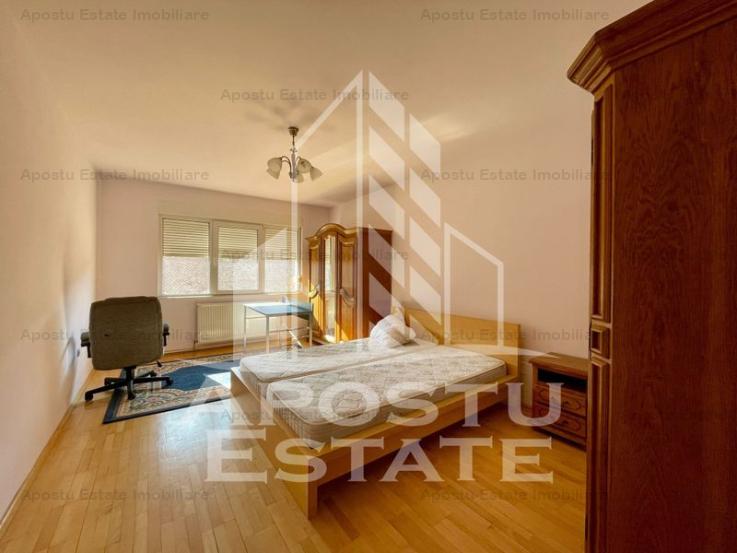 Apartament cu 4 camere, 2 bai, 2 terase, ULTRACENTRAL/MEDICINA