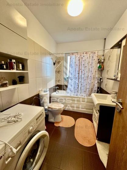 Apartament decomandat cu 2 camere, mobilat, zona centrala, Giroc