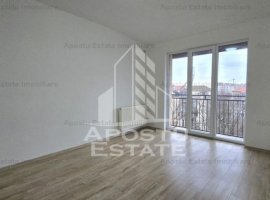 Apartament cu 3 camere si 2 bai, centrala proprie, zona Aradului