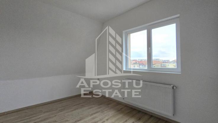 Apartament cu 3 camere si 2 bai, centrala proprie, zona Aradului