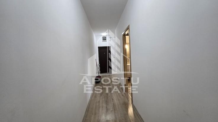 Apartament cu 3 camere si 2 bai, centrala proprie, zona Aradului