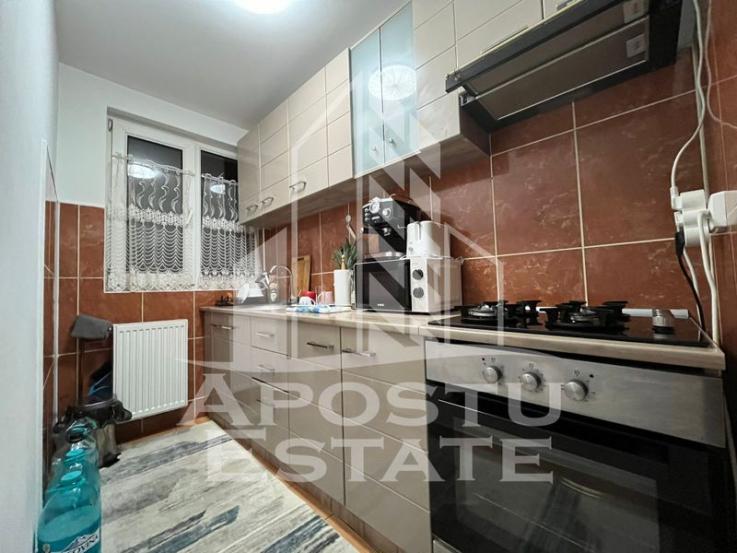 Apartament cu 2 camere, etaj intermediat, langa Spitalul Judetean