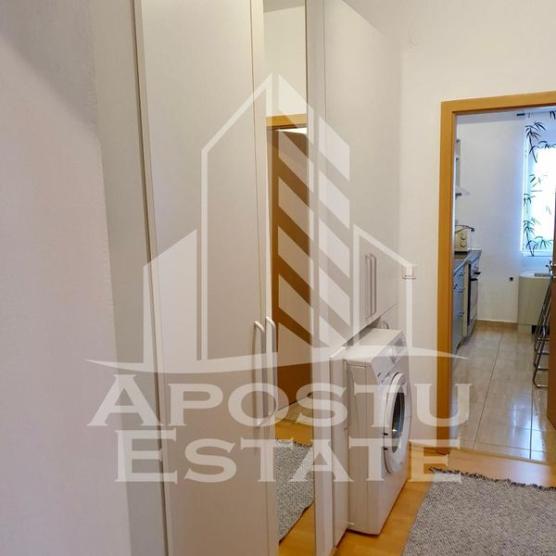 Apartament o camera, aer conditionat, langa VOX