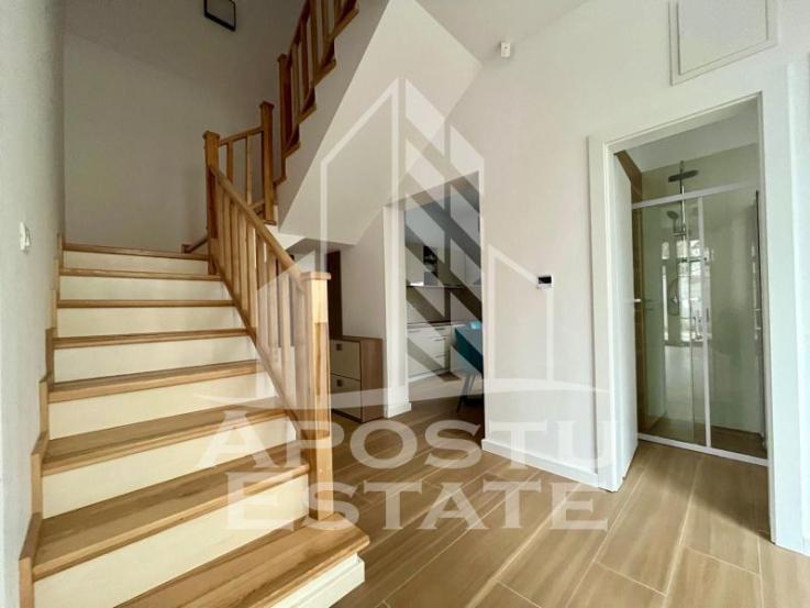 Apartament la casa cu 3 camere si 2 bai, tip penthouse, zona Gh Lazar