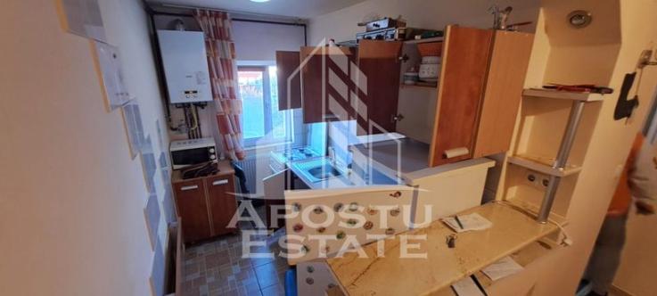 Apartament cu 1 camera, centrala proprie, zona Dambovita