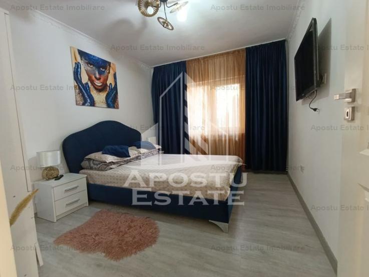 Apartament 3 camere, decomandat, centrala proprie,  2 bai, Lipovei.