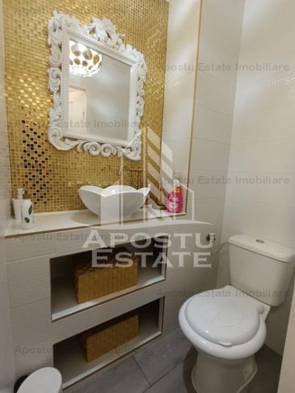 Apartament 3 camere, decomandat, centrala proprie,  2 bai, Lipovei.