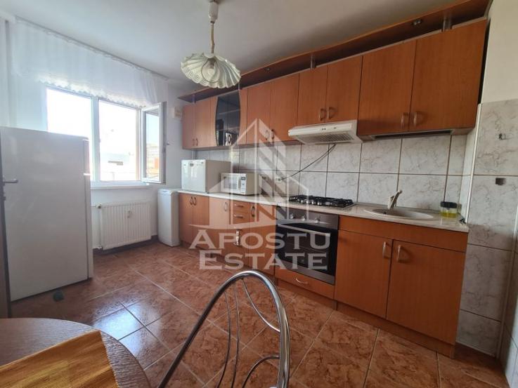 Apartament 3 camere in bloc anvelopat,  Zona Iosefin - Dambovita.