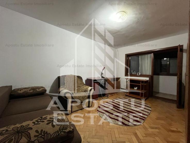 Apartament cu o camera, decomandat, etaj intermediar in zona Girocului