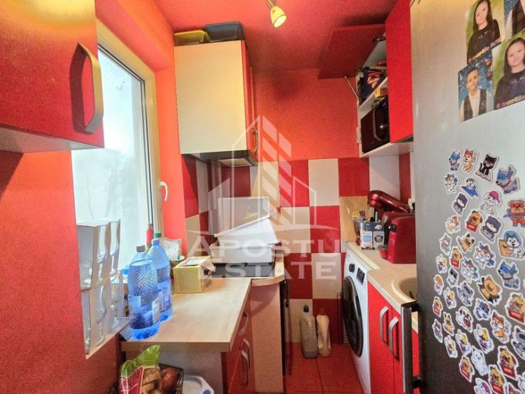 Apartament cu 2 camere, etaj intermediar, zona Dacia