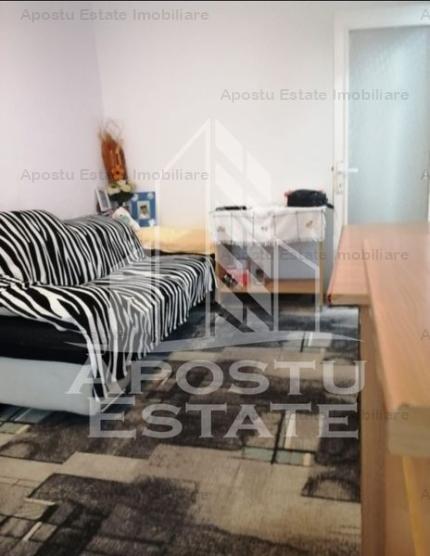 Apartament cu 2 camere, semidecomandat situat in zona Sagului et 1