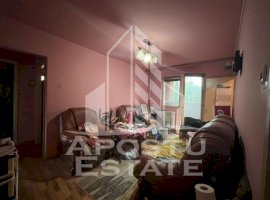 Apartament cu 3 camere, centrala proprie, etajul 1, zona Sagului