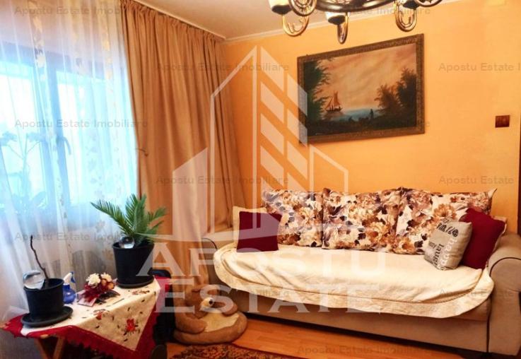 Apartament cu 2 camere, de vanzare, in Micalaca, Arad.