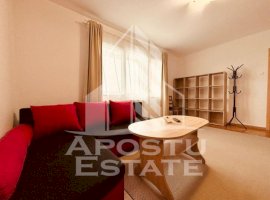 Apartament cu 3 camere, centrala proprie, zona Circumvalatiunii