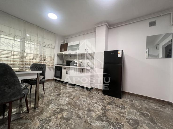 Apartament 2 camere, centrala proprie, zona Ultracentral