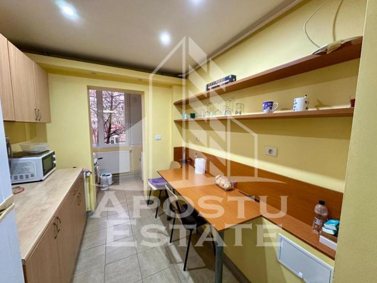 Apartament 2 camere, centrala proprie, Aradului