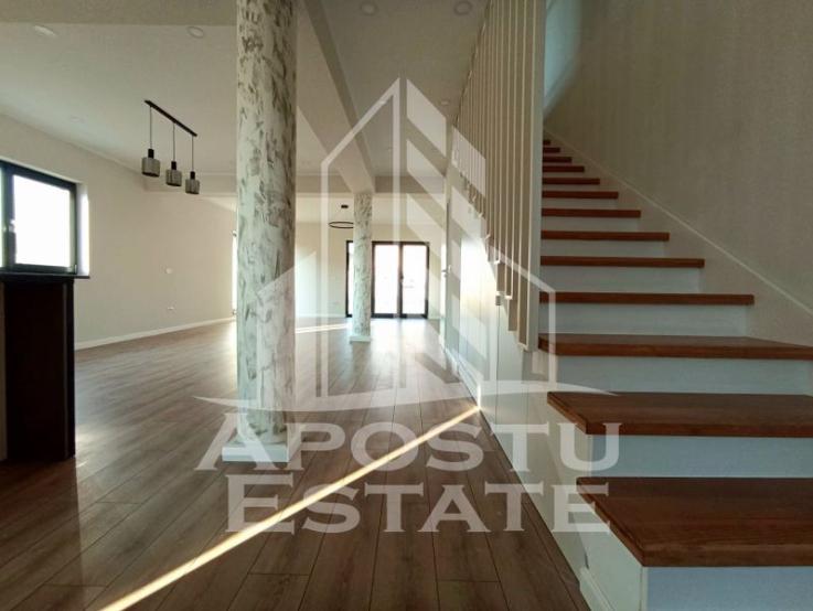 Duplex cu 4 camere, 140 m²,  in Mosnita Noua