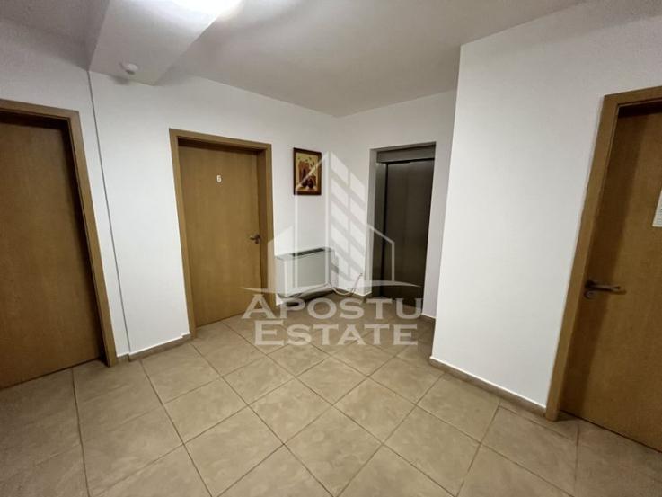 Pensiune in functiune, 12 camere plus un apartament, zona CETATII