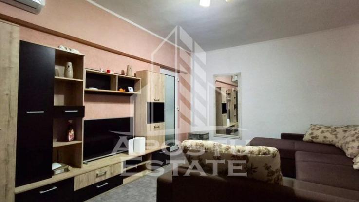 Apartament 2 camere, decomandat, Zona Intim