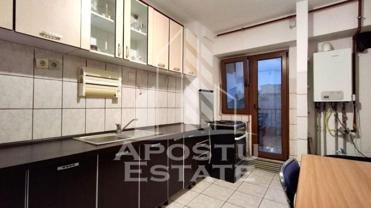 Apartament 2 camere, decomandat, Zona Intim