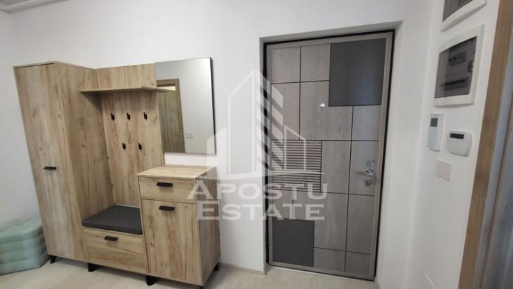 Apartament decomandat cu o camera,prima inchiriere,Aradului